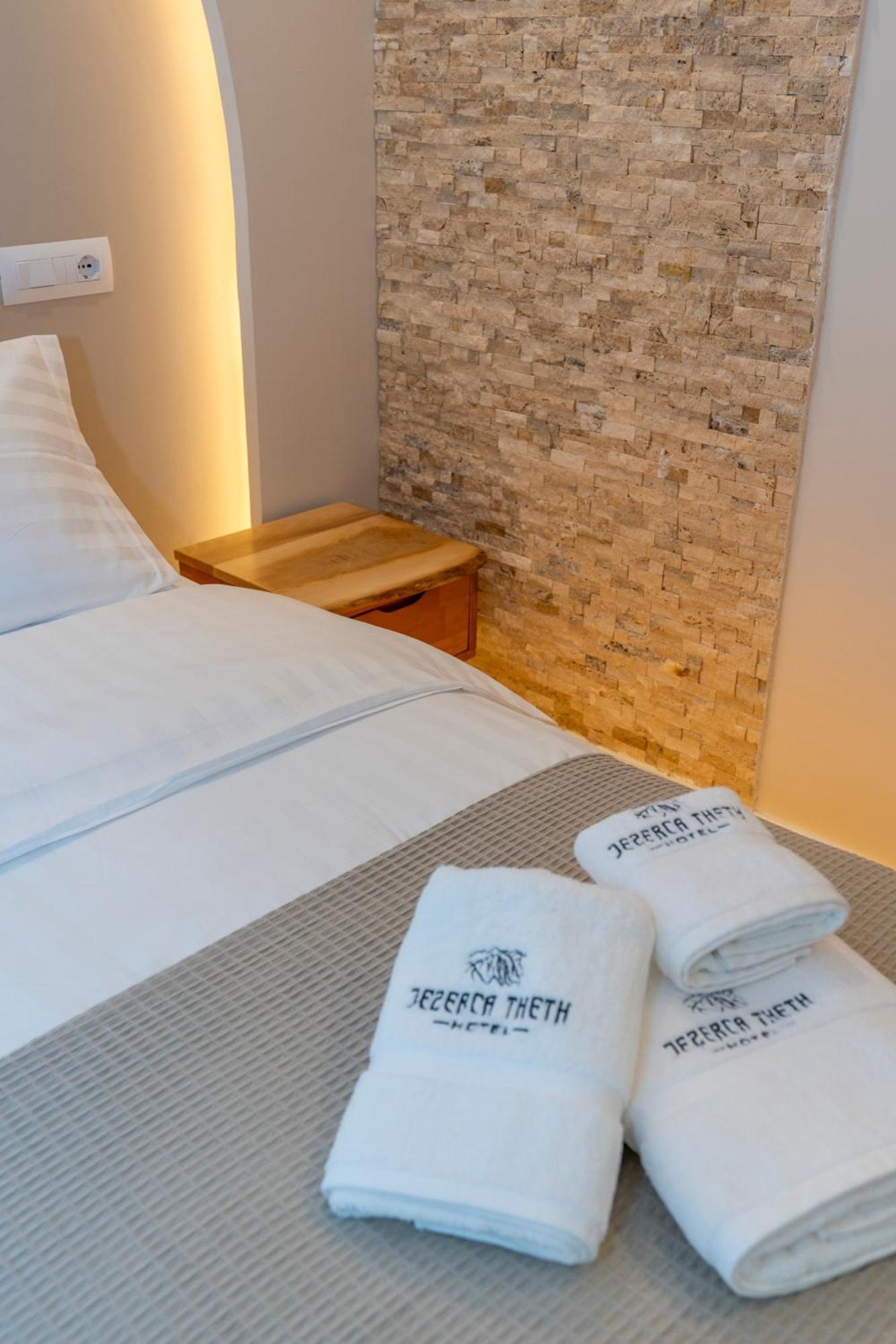 Hotel Jezerca Theth Extérieur photo